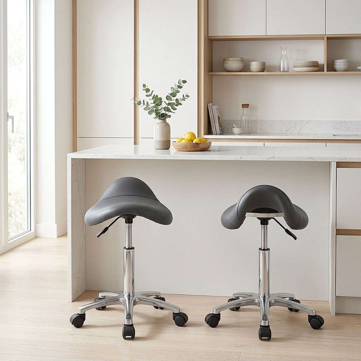Tabouret Faux Cuir Chrome - Deluxe Saddle Gris 