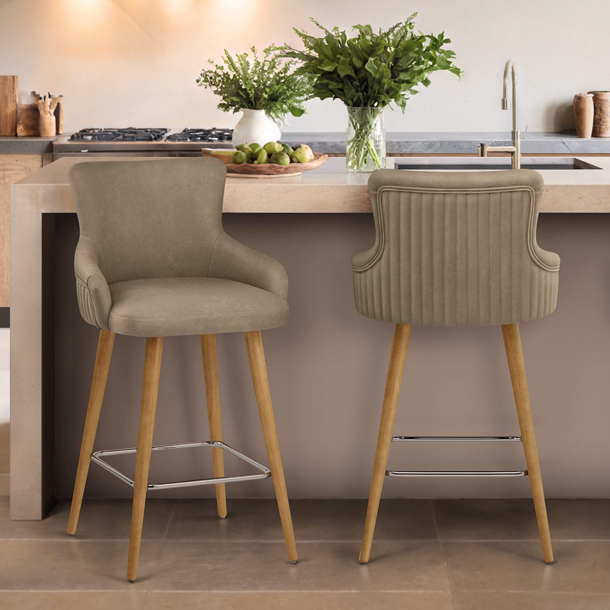 Diablo Oak Bar Stool Brown