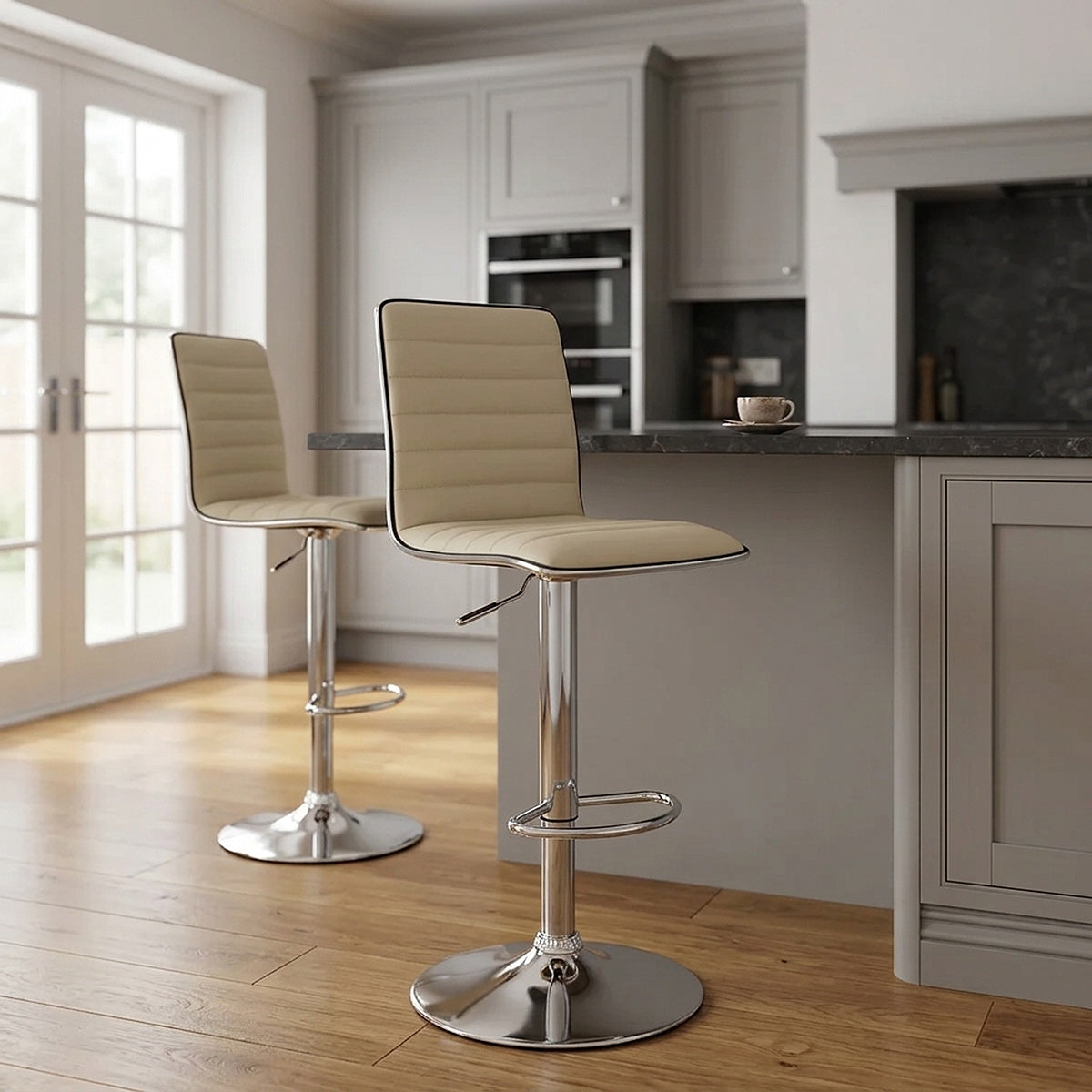 Chaise de Bar Faux Cuir Chrome - Hiline Crème 