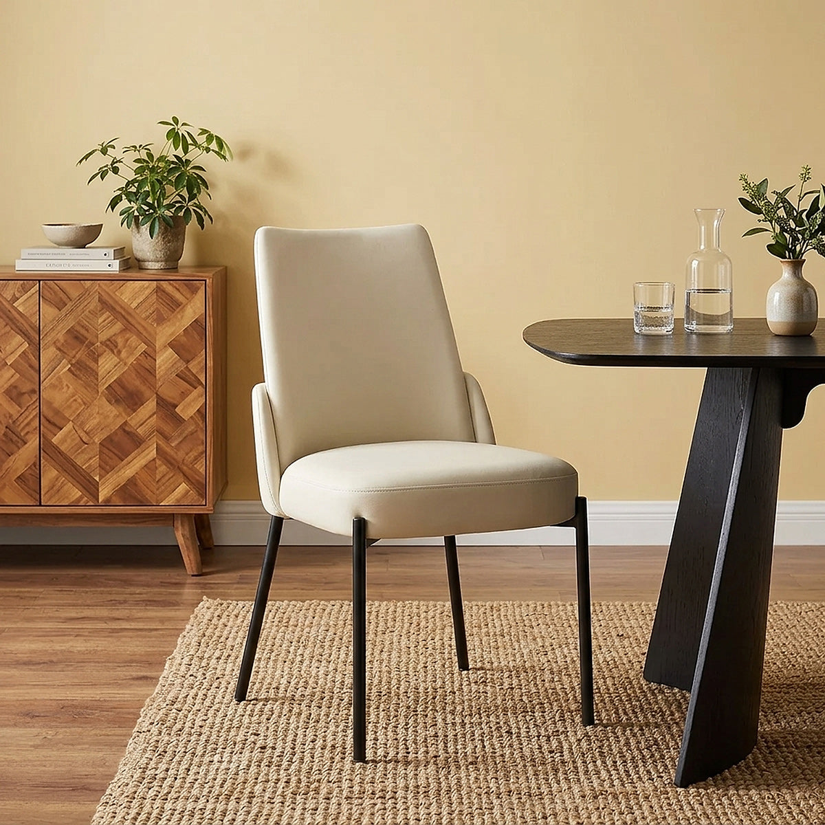 Chaise Faux Cuir - Juno Crème