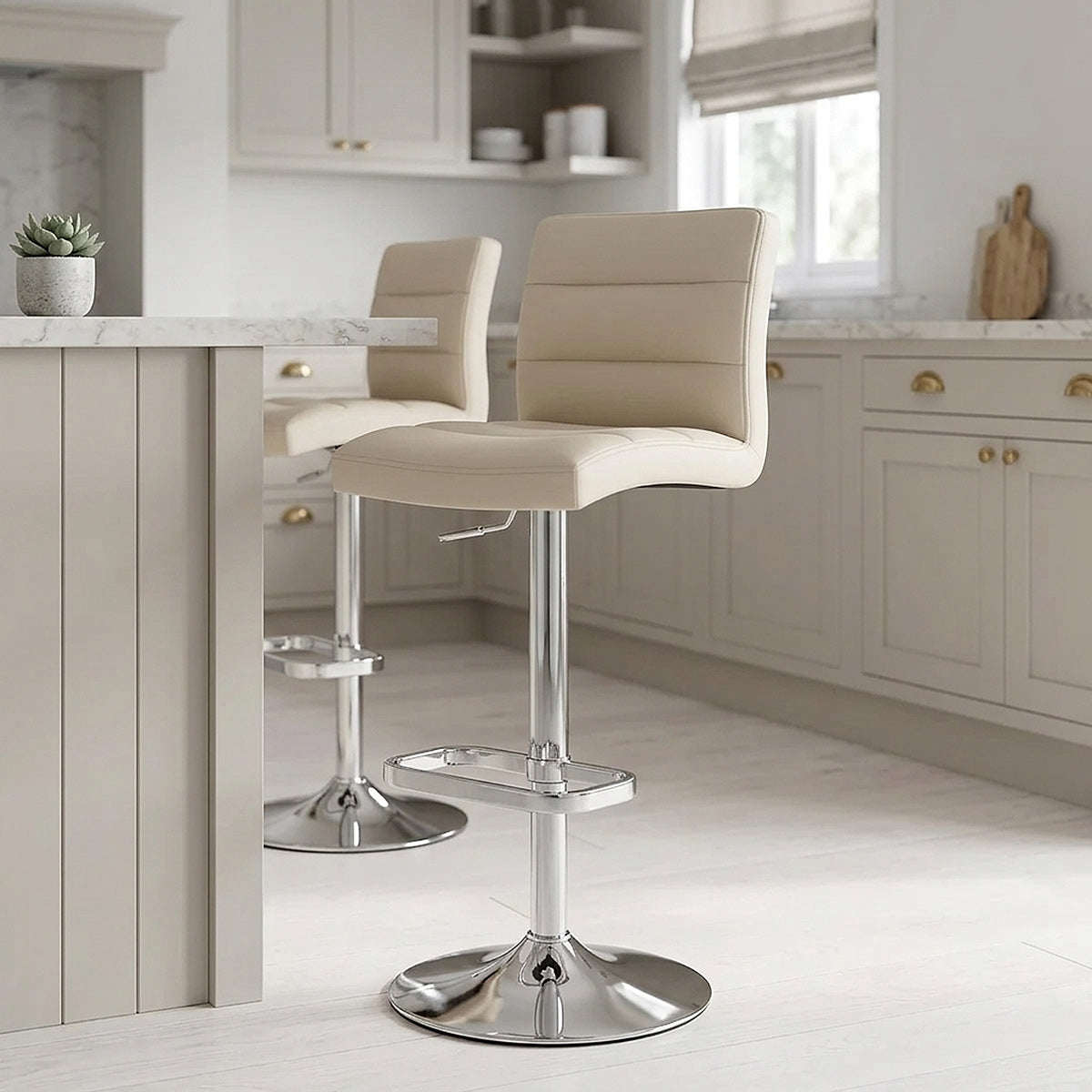 Chaise de Bar Faux Cuir Chrome - Lush Crème 
