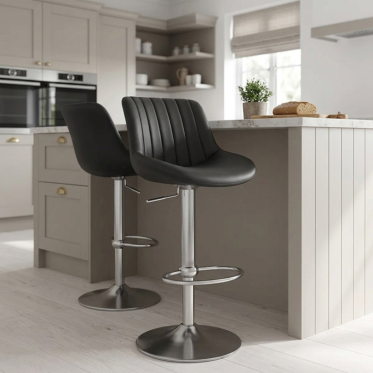 Tabouret Cuir Véritable - Versailles Noir 
